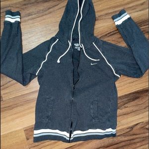 Woman’s SZ SM Nike Jacket